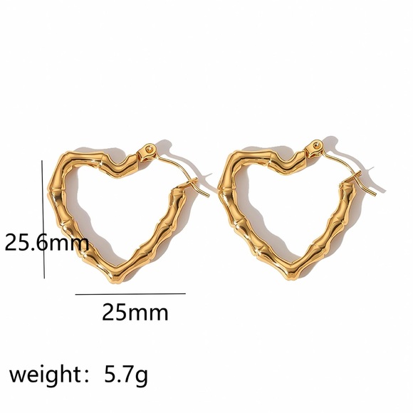 18K Gold Plated Heart Earrings*Hoop Earrings*Waterproof Jewelry* - Picture 4 of 4